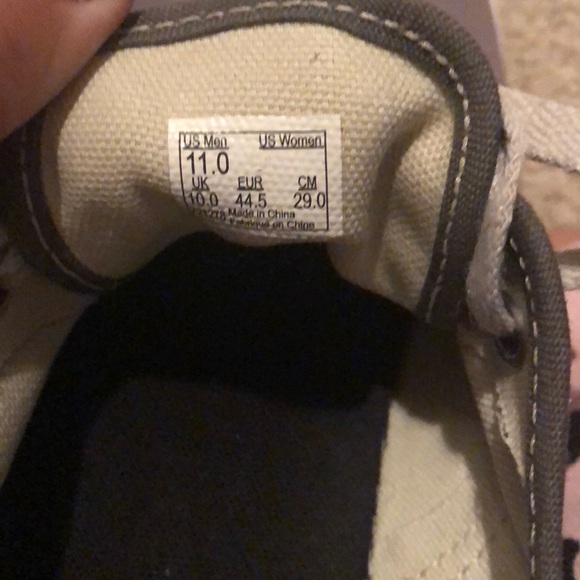 Grey vans - Picture 5 of 6